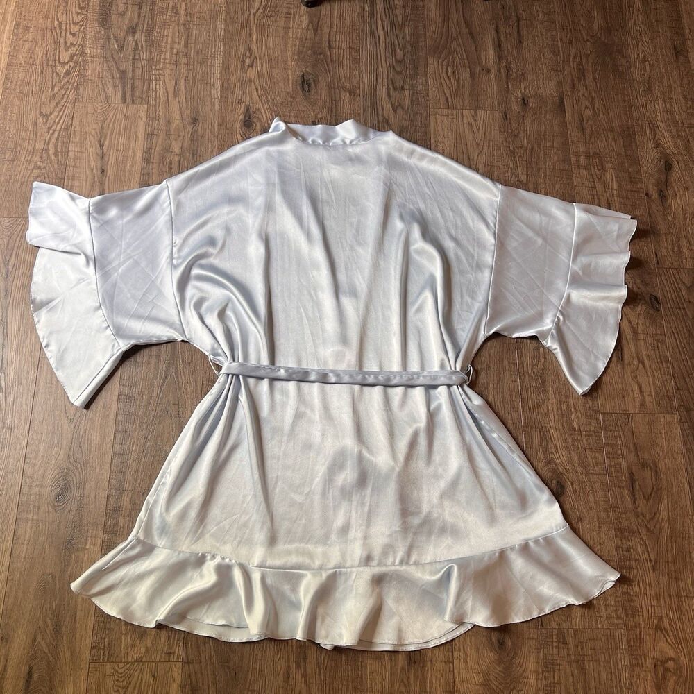 Victoria Secrets Women’s Robe Medium Large FLAWED - Picture 2 of 6